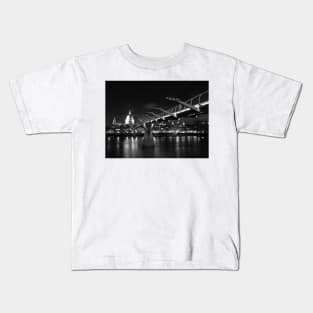 Millennium Bridge and St Paul`s Cathedral, London Kids T-Shirt